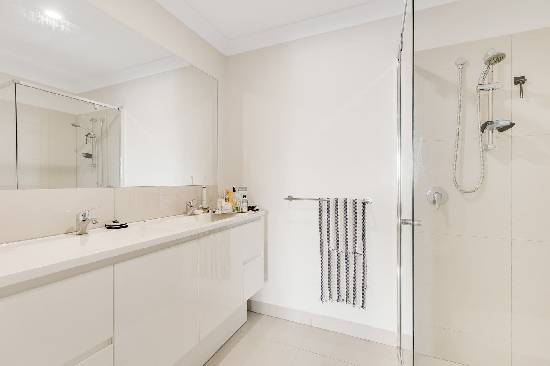 15 Mcinnes Crescent, Glenvale QLD 4350, Glenvale - Thumbnail 8