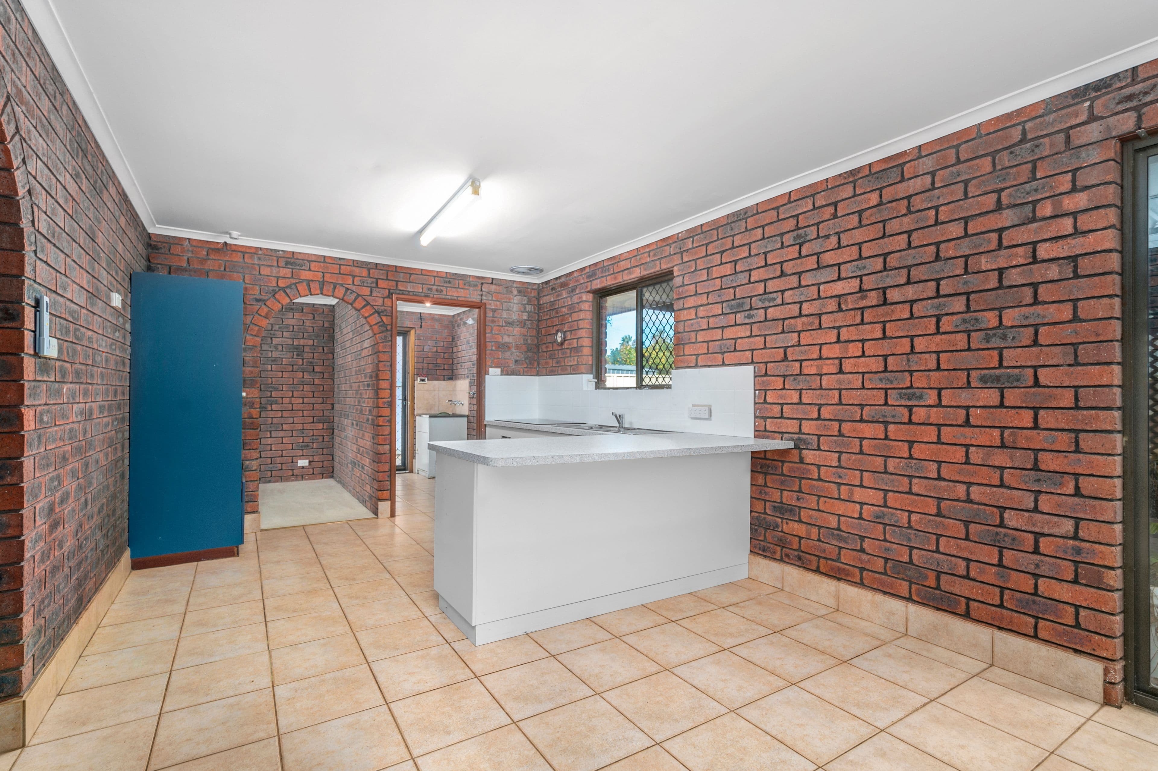 10 Clematis Crescent, Utakarra WA 6530, Utakarra - Thumbnail 2