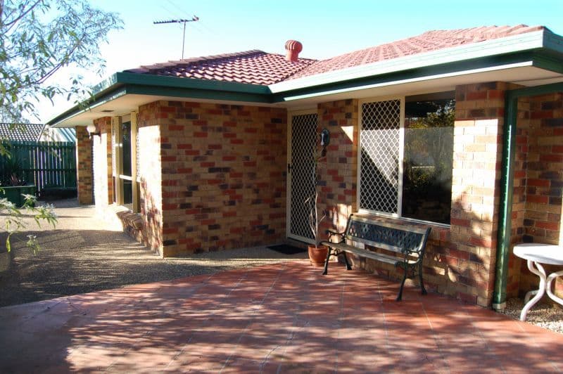 6   Ashwood Close, HILLCREST QLD 4118, Hillcrest - Image 1