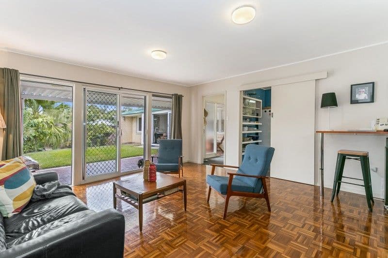 5 Lochiel Street, Kenmore QLD 4069, Kenmore - Thumbnail 3