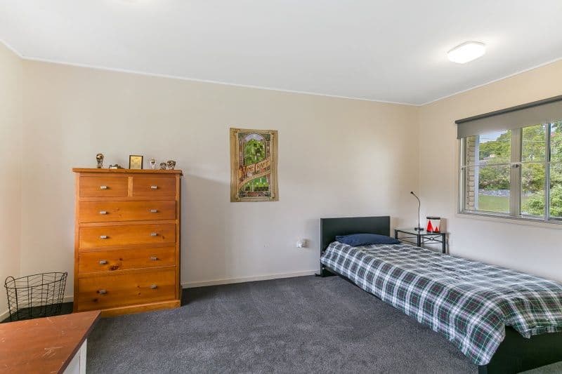 5 Lochiel Street, Kenmore QLD 4069, Kenmore - Thumbnail 6
