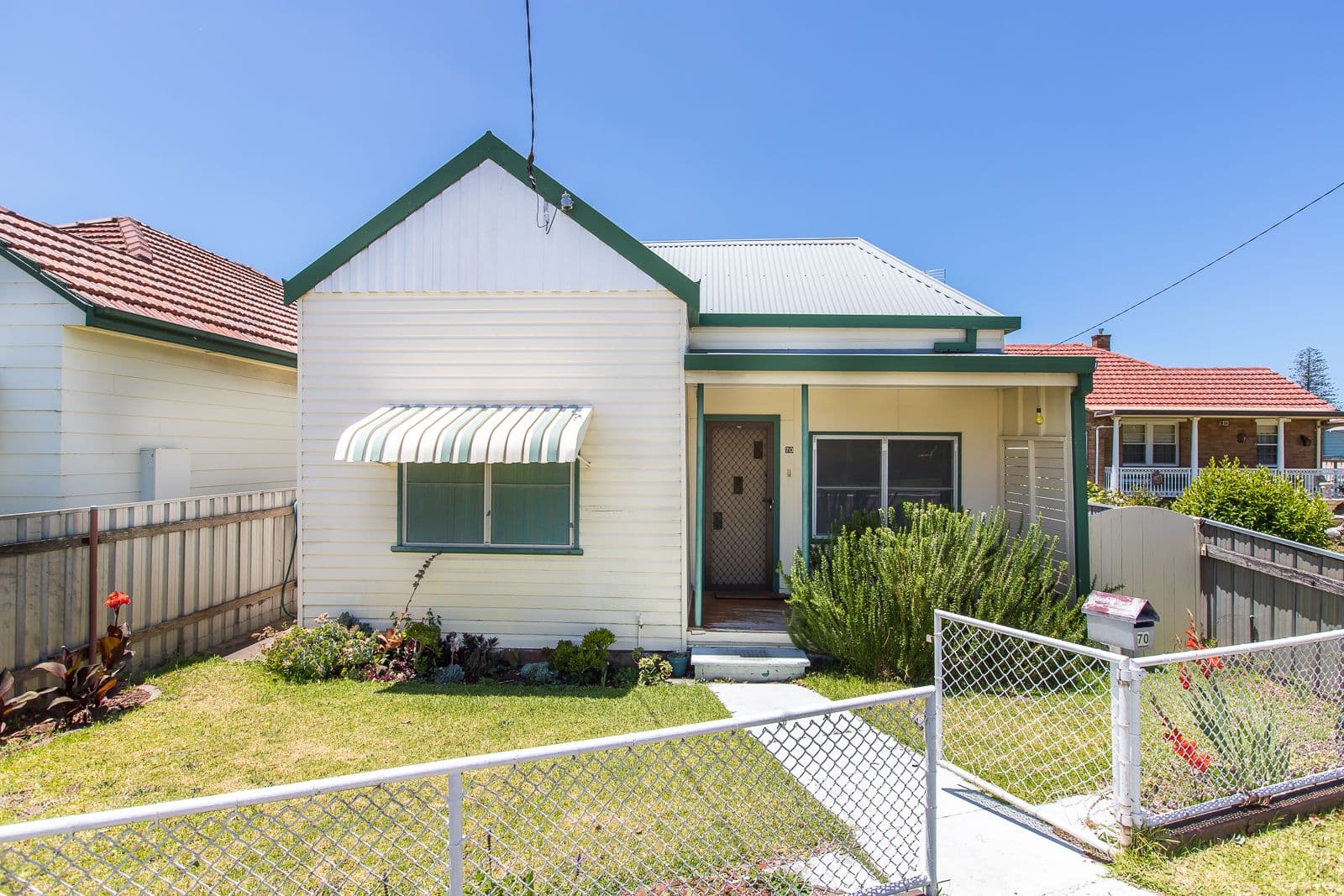 70 Fullerton Street, Stockton - Thumbnail 3
