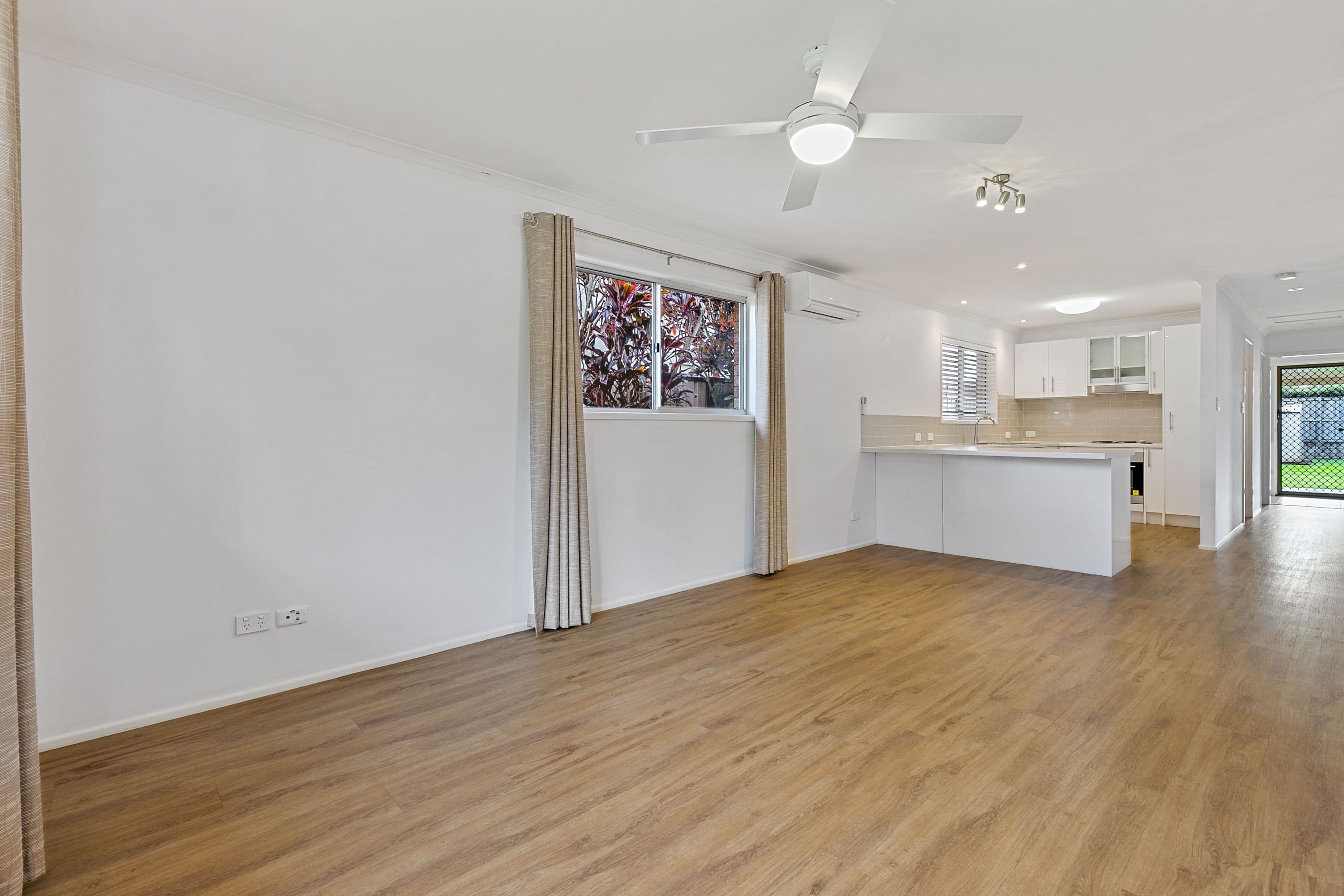 18 Gladstone Street, Redland Bay QLD 4165, Redland Bay - Thumbnail 4