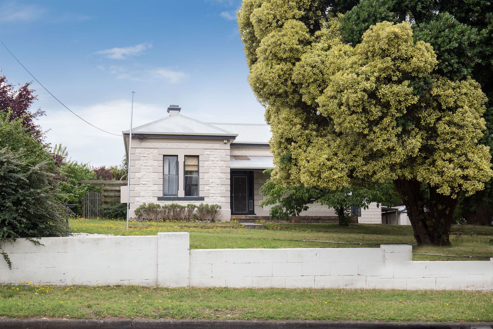 4 Queens Avenue, Mount Gambier SA 5290, Mount Gambier - Thumbnail 2
