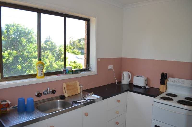 36 Kent Street, WEST GLADSTONE QLD 4680, West Gladstone - Thumbnail 2
