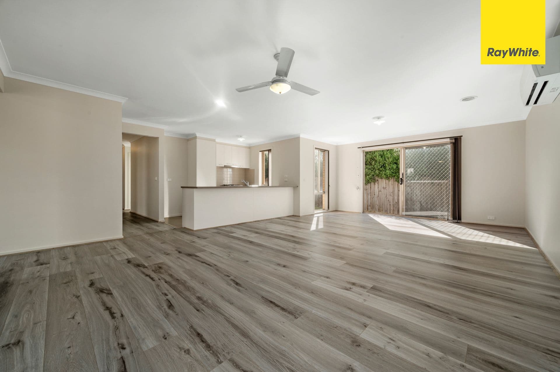 9 Dulverton Court, Sunbury VIC 3429, Sunbury - Thumbnail 3