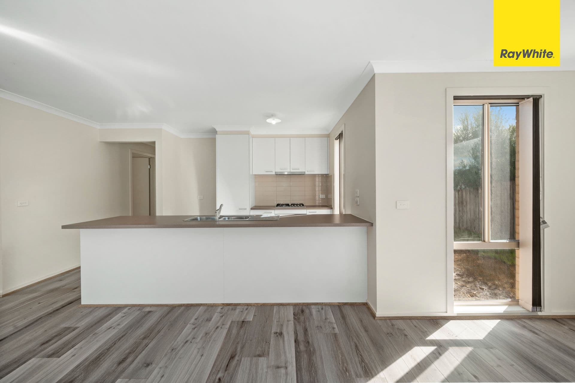 9 Dulverton Court, Sunbury VIC 3429, Sunbury - Thumbnail 6