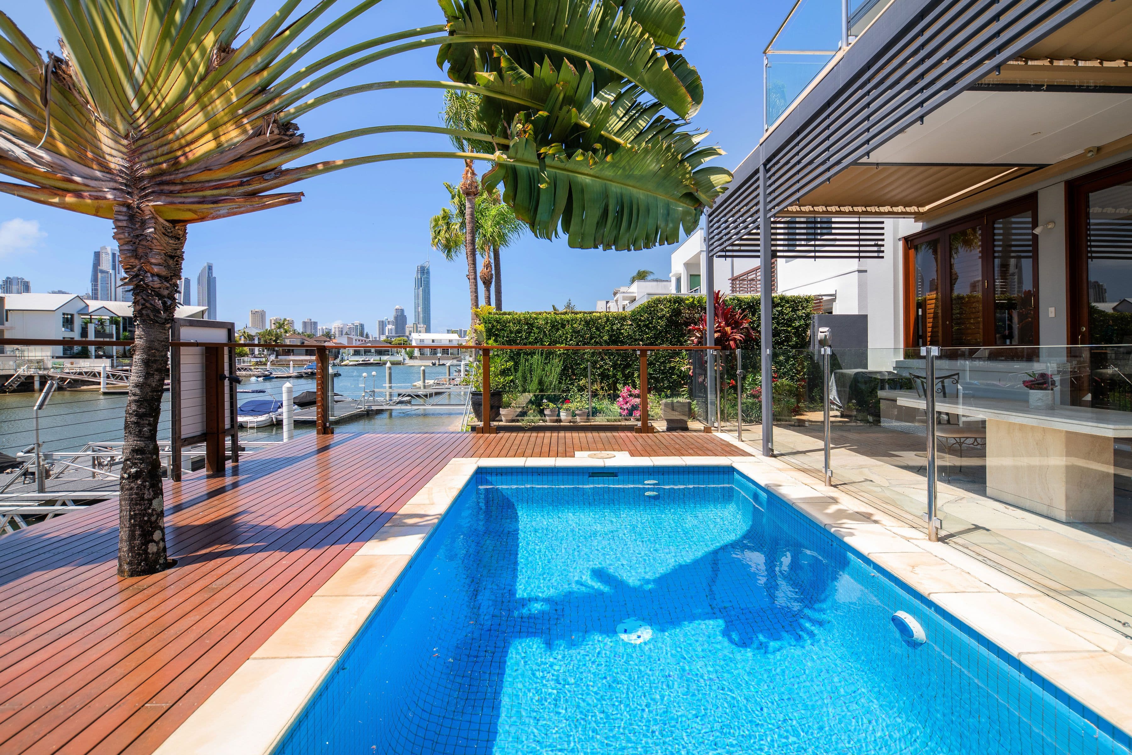 9 Vespa Crescent, Surfers Paradise QLD 4217, Surfers Paradise - Thumbnail 2