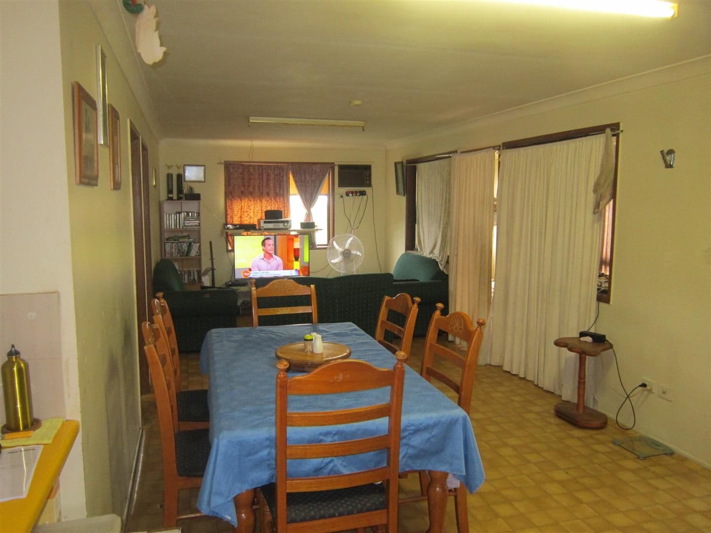 86 James Street, MOUNT MORGAN QLD 4714, Mount Morgan - Thumbnail 2