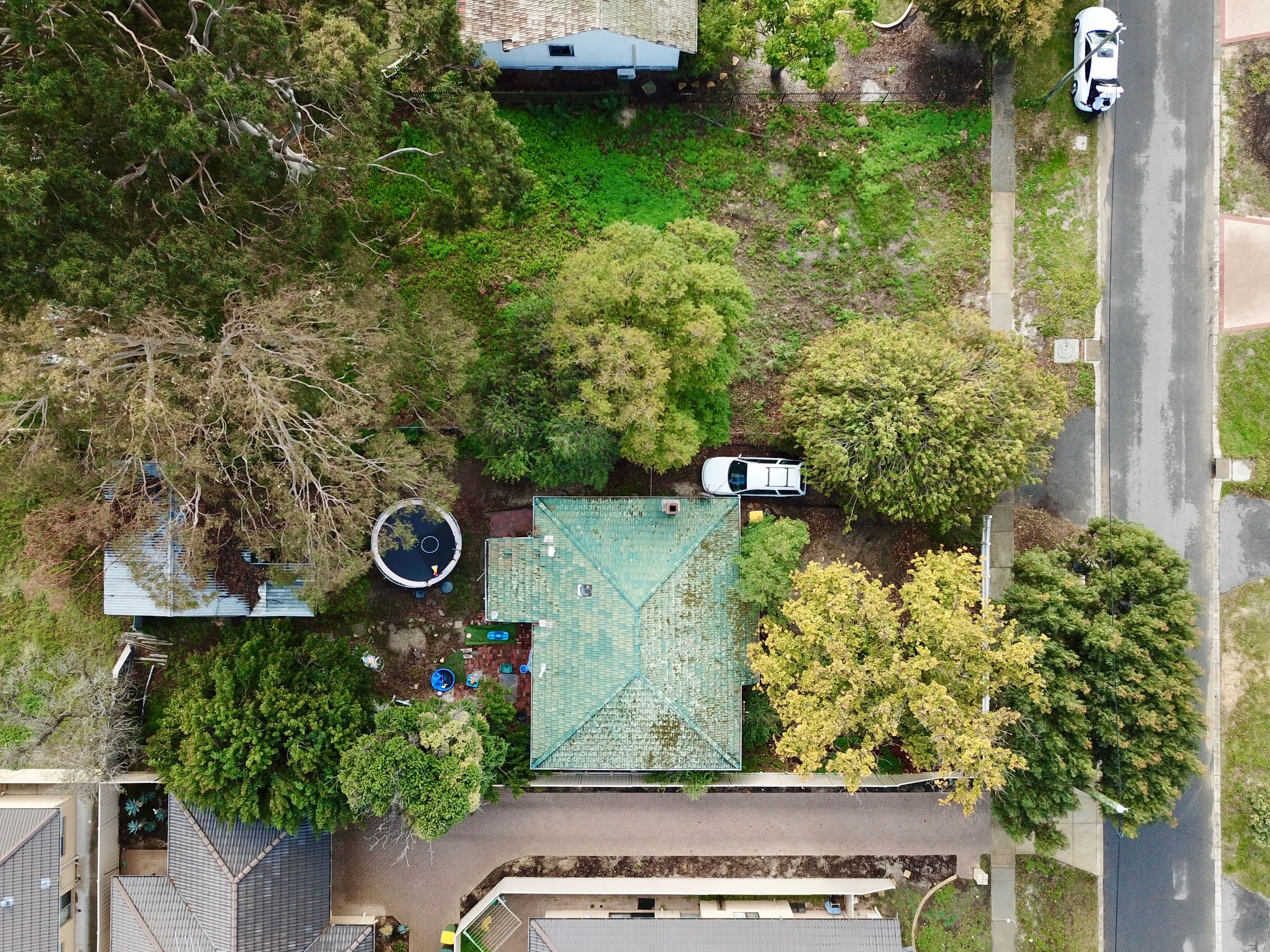 22 Barnsley Street, Queens Park WA 6107, Queens Park - Thumbnail 2