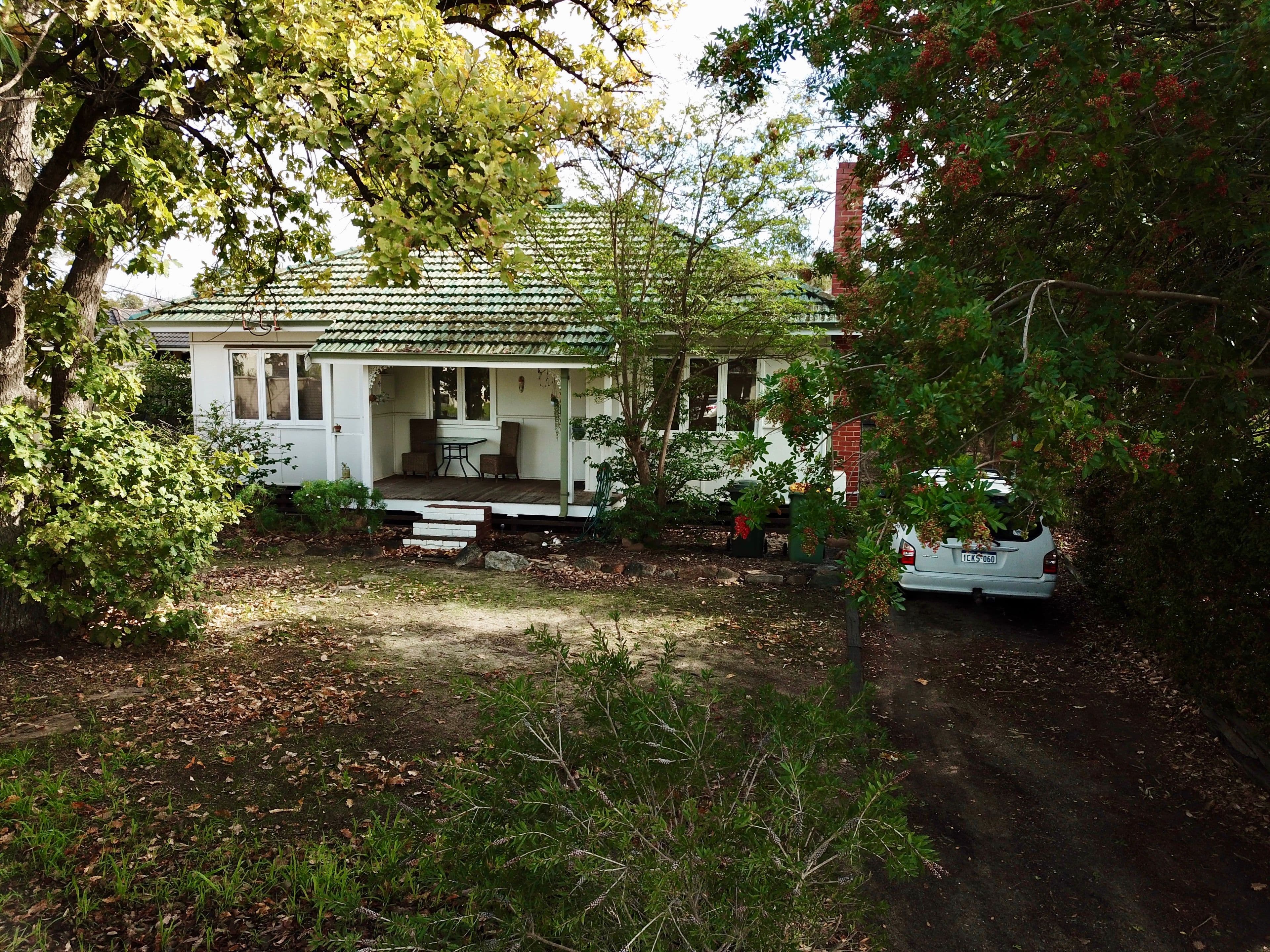 22 Barnsley Street, Queens Park WA 6107, Queens Park - Thumbnail 6