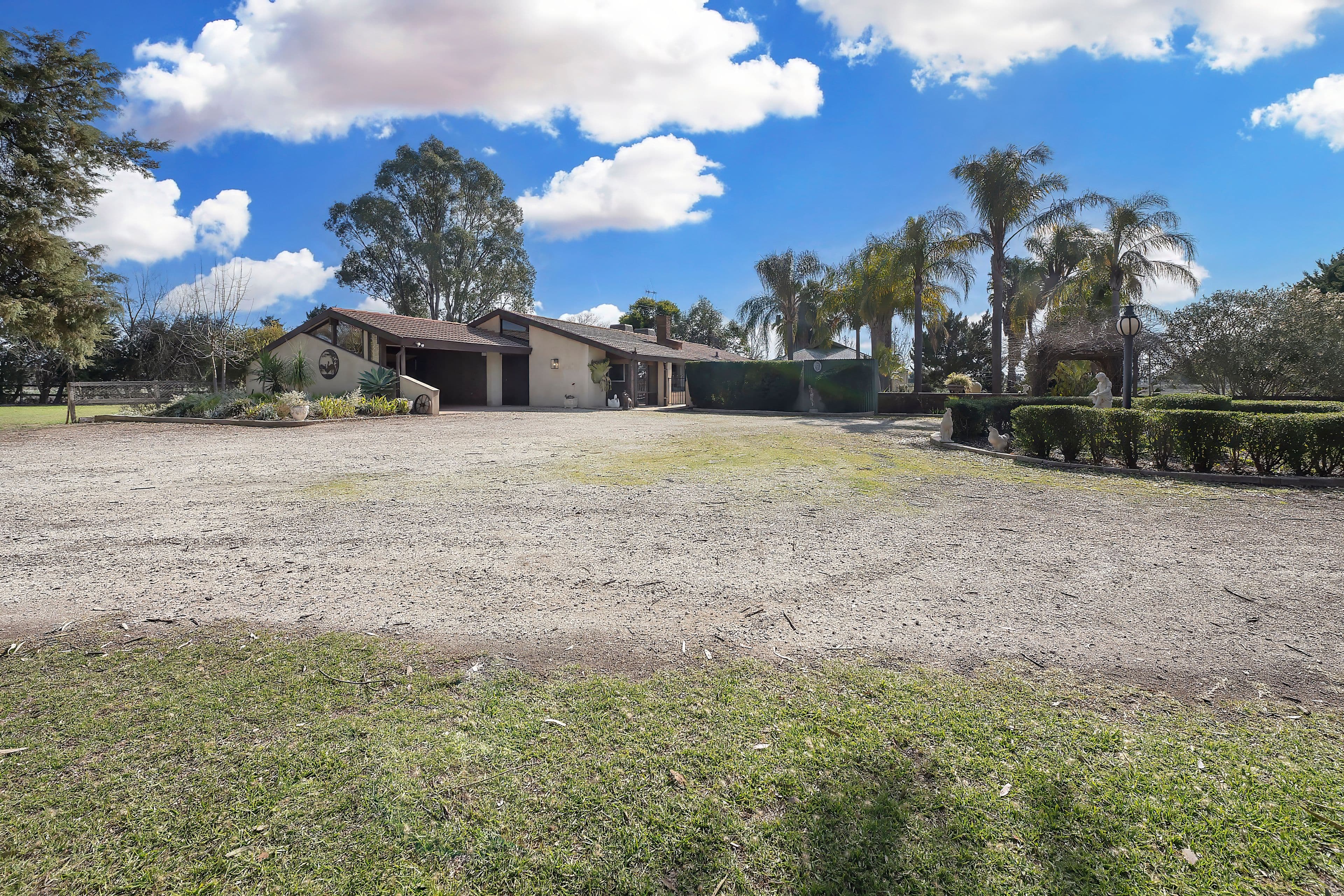 57 Douglas Road, Swan Hill VIC 3585, Swan Hill - Thumbnail 3