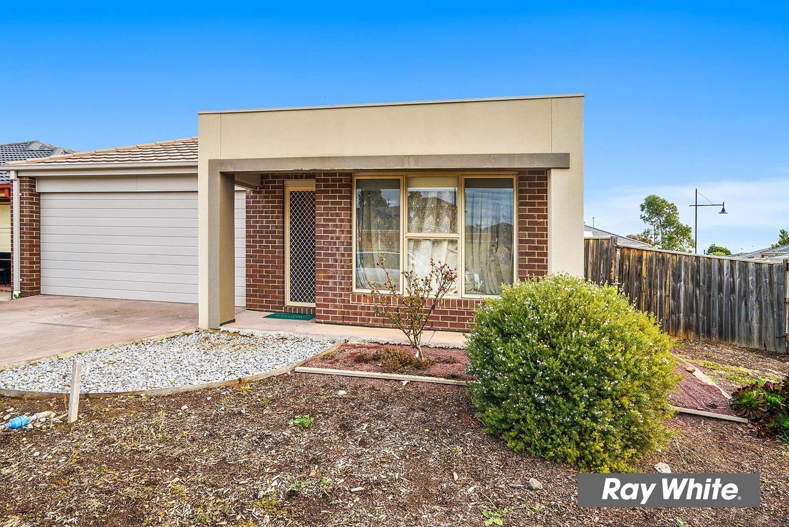 13 Larson Avenue, Tarneit VIC 3029, Tarneit - Thumbnail 2