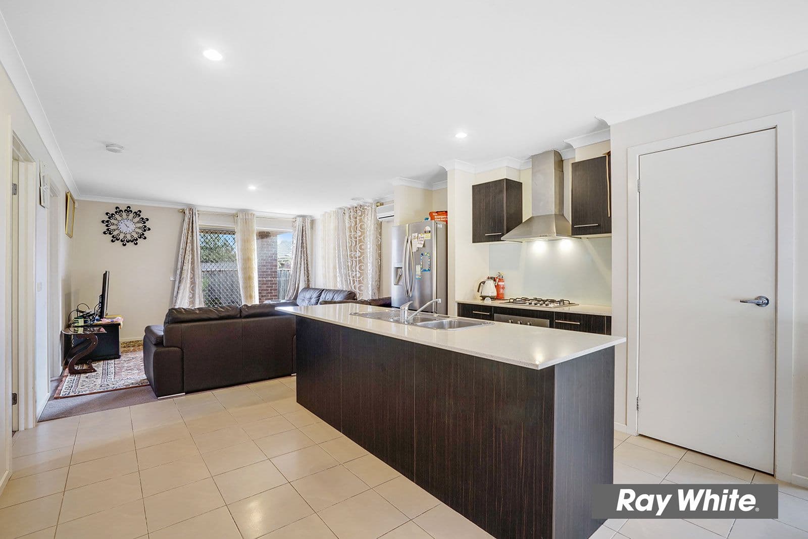 13 Larson Avenue, Tarneit VIC 3029, Tarneit - Thumbnail 6