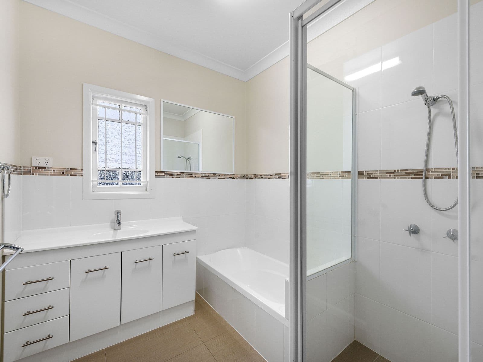 98 Hargreaves Avenue, Chelmer QLD 4068, Chelmer - Thumbnail 5