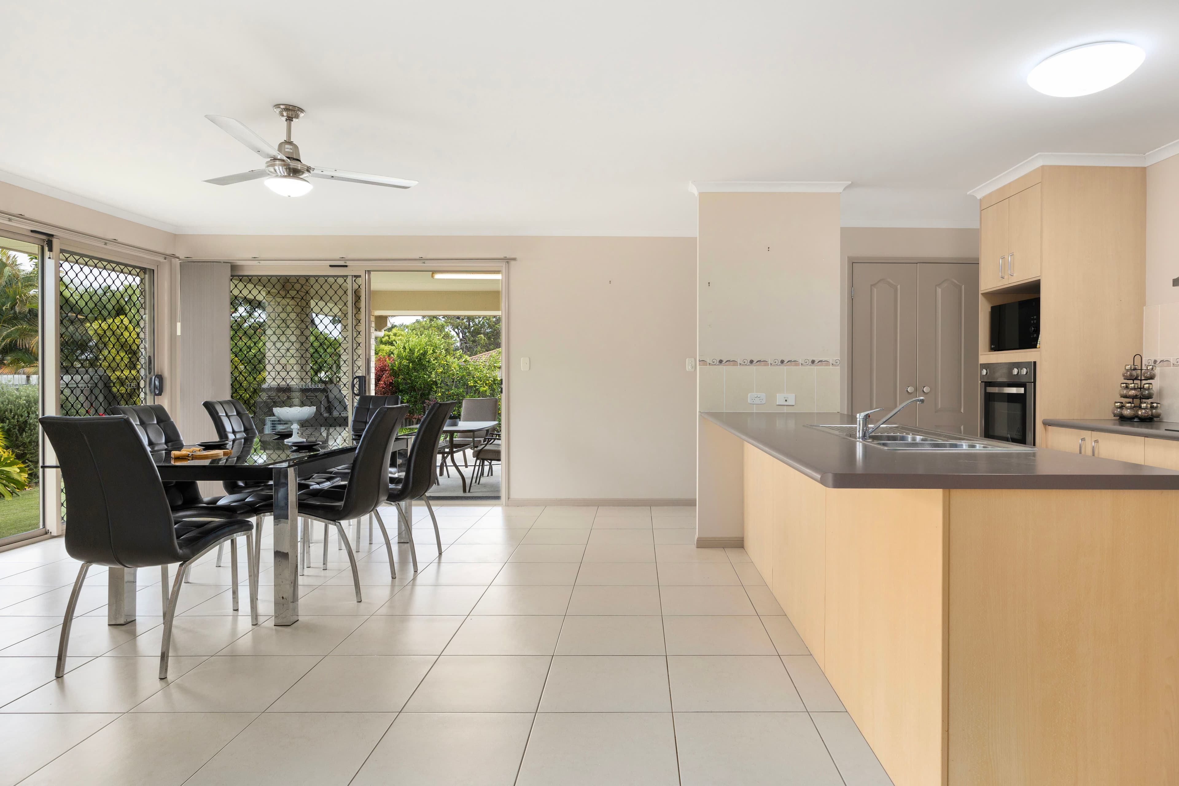 24 Whipbird Court, Urangan QLD 4655, Urangan - Thumbnail 7