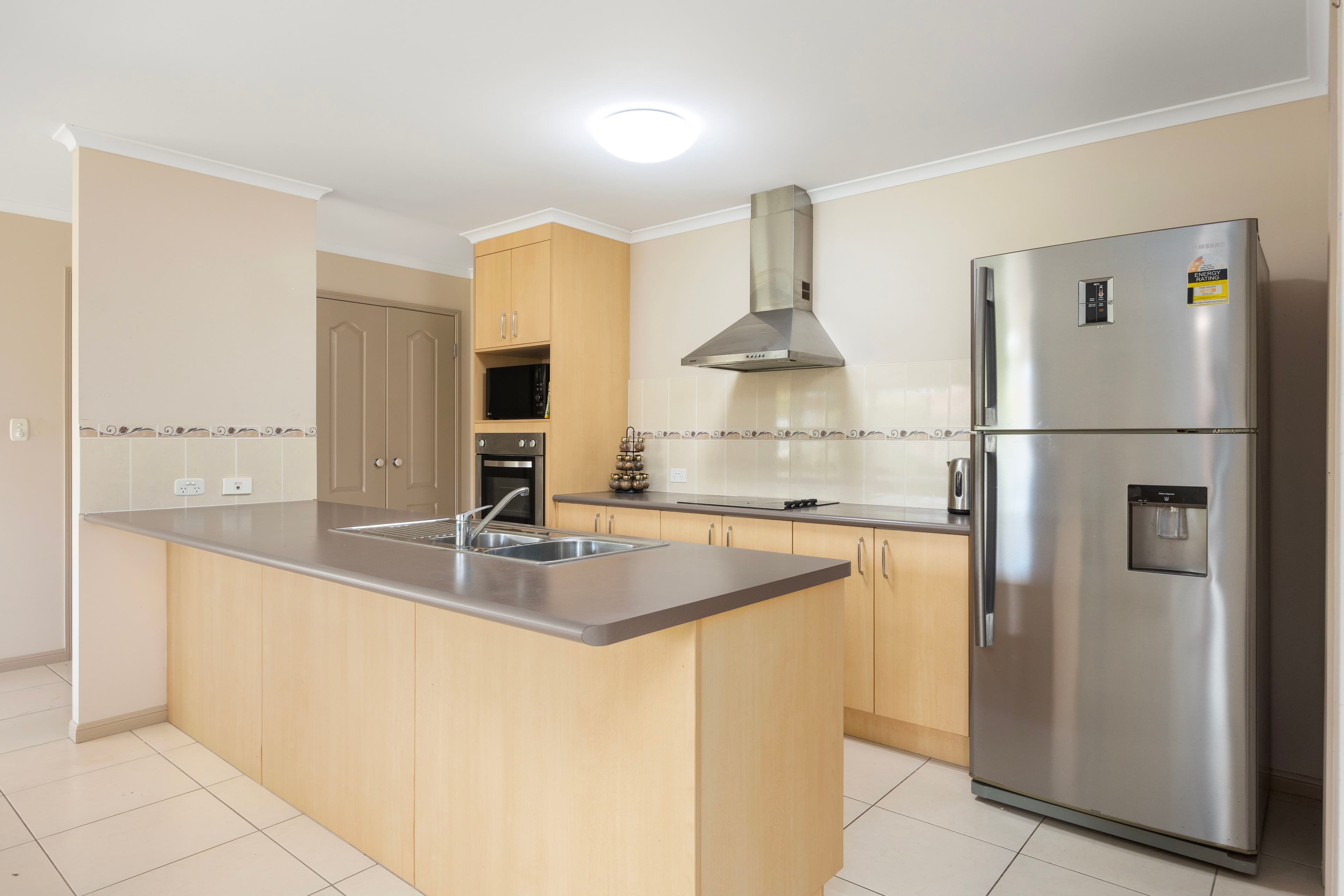 24 Whipbird Court, Urangan QLD 4655, Urangan - Thumbnail 8