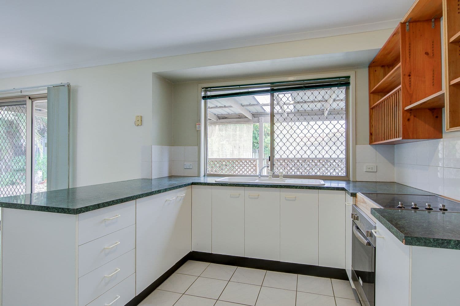 4 Darryl Street, Loganlea QLD 4131, Loganlea - Thumbnail 7