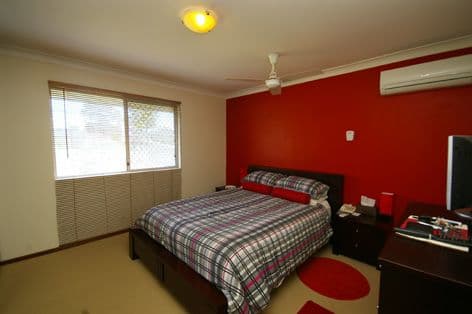 31 Calvert Way, GIRRAWHEEN WA 6064, Girrawheen - Thumbnail 2