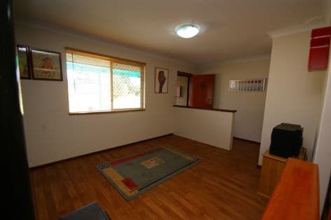 31 Calvert Way, GIRRAWHEEN WA 6064, Girrawheen - Thumbnail 3