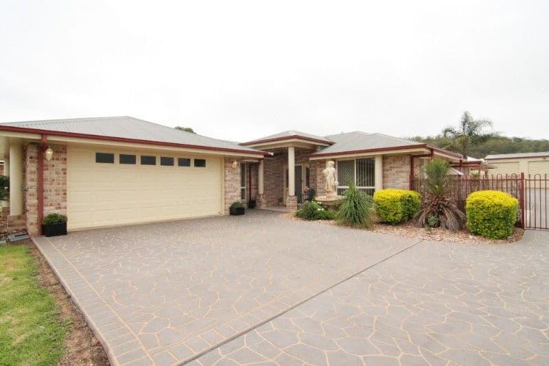 17 Isaac Street, WESTBROOK QLD 4350, Westbrook - Image 1