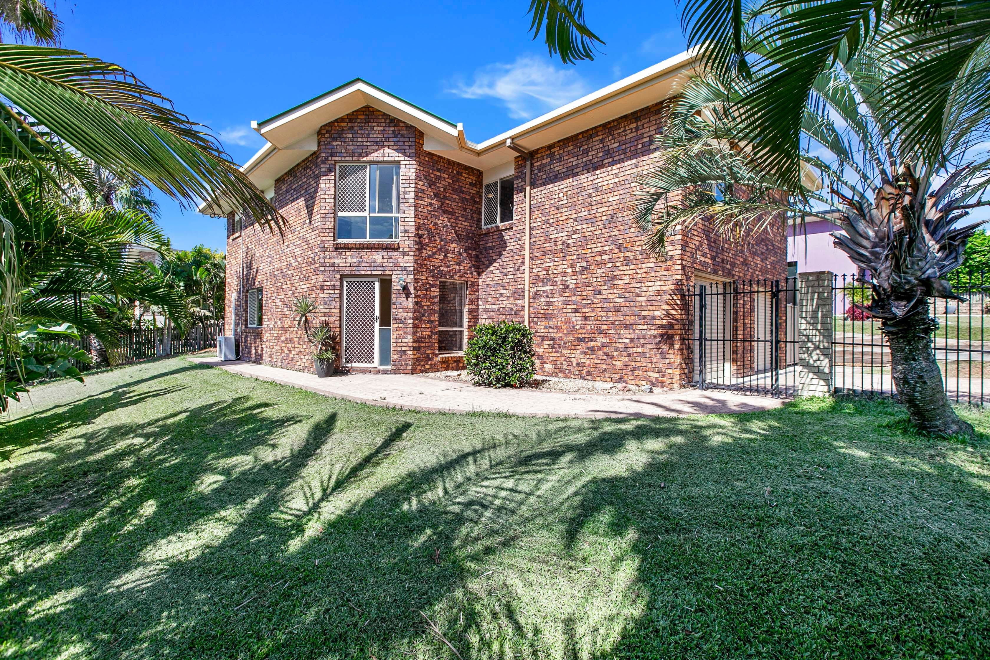 11 Faye Avenue, Scarness QLD 4655, Scarness - Image 1