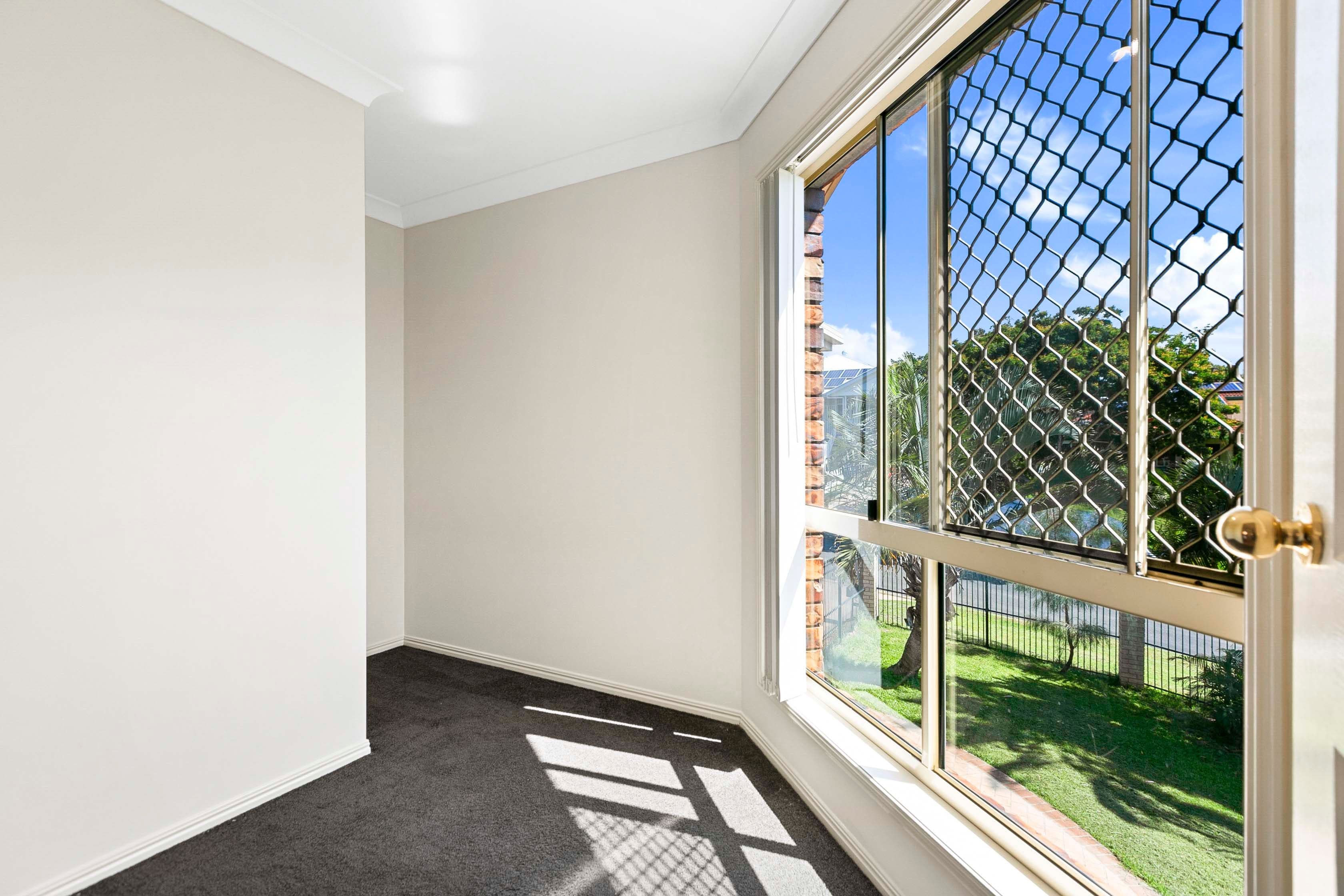 11 Faye Avenue, Scarness QLD 4655, Scarness - Thumbnail 6