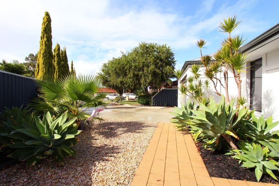 9 Cueesun Court, REDCLIFFE WA 6104, Redcliffe - Image 1