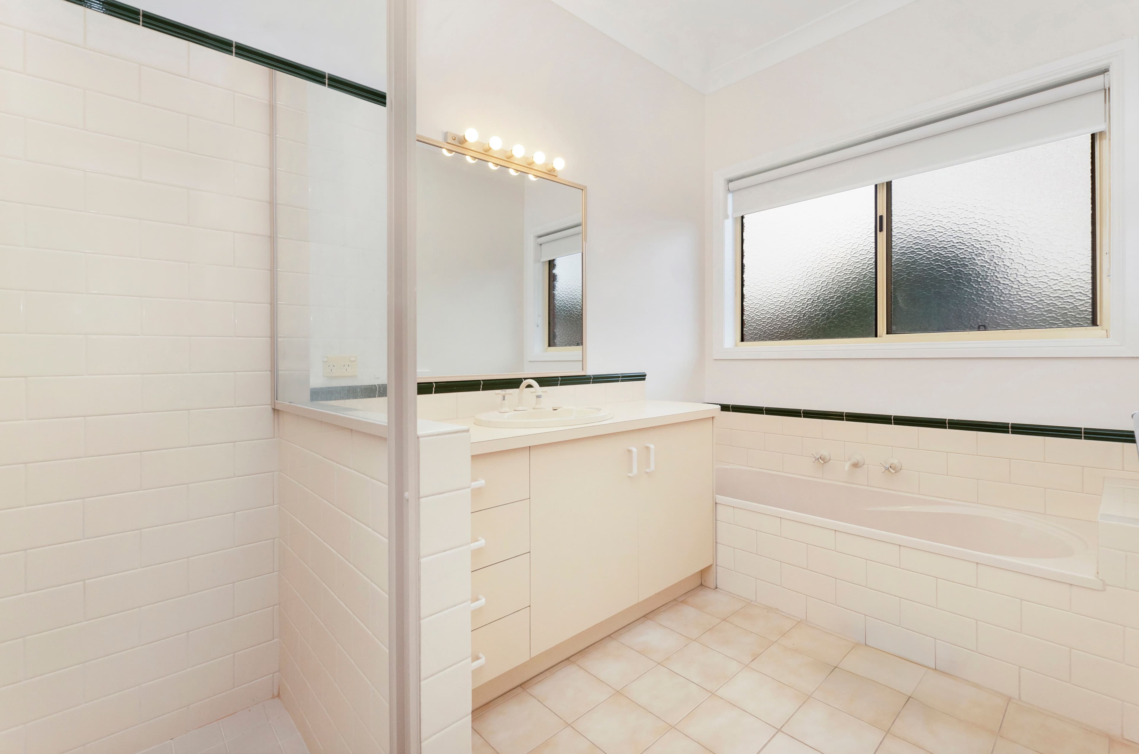 8 Laurina Close, Warrnambool VIC 3280, Warrnambool - Thumbnail 7