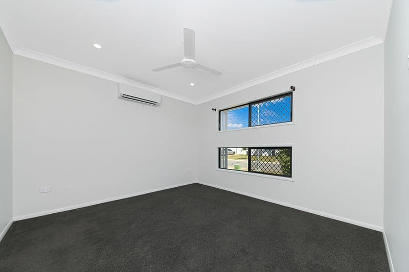 22 Peak Circuit, Cosgrove QLD 4818, Cosgrove - Thumbnail 2