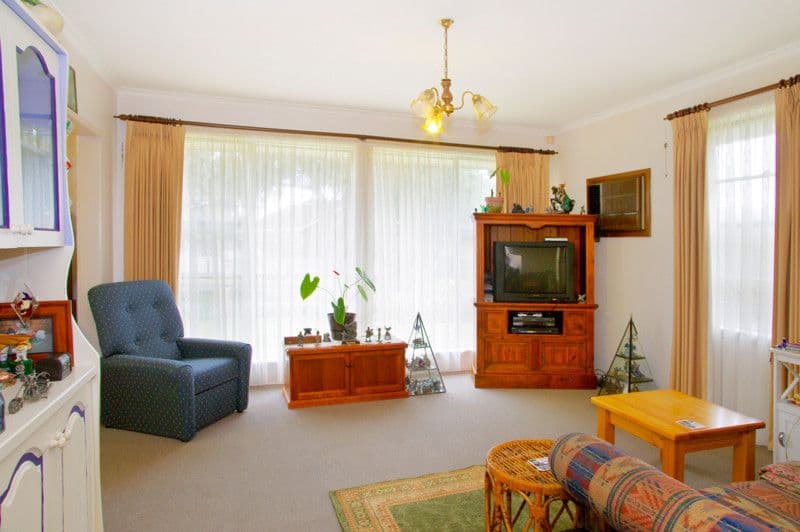 14 Neptune Avenue, NEWCOMB VIC 3219, Newcomb - Thumbnail 2