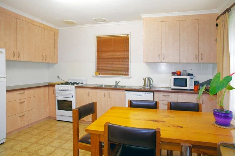14 Neptune Avenue, NEWCOMB VIC 3219, Newcomb - Thumbnail 3