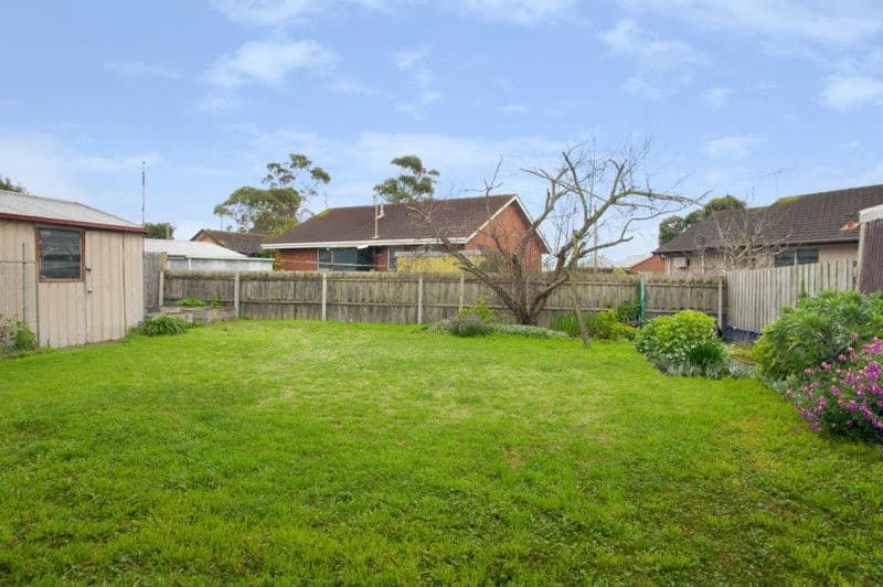 14 Neptune Avenue, NEWCOMB VIC 3219, Newcomb - Thumbnail 4