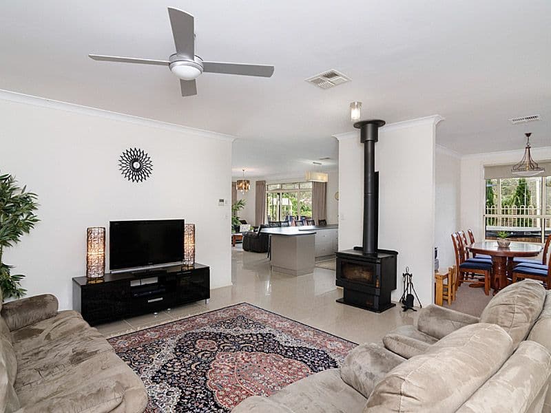 8 Crystal Court, MOUNT BARKER SA 5251, Mount Barker - Thumbnail 4