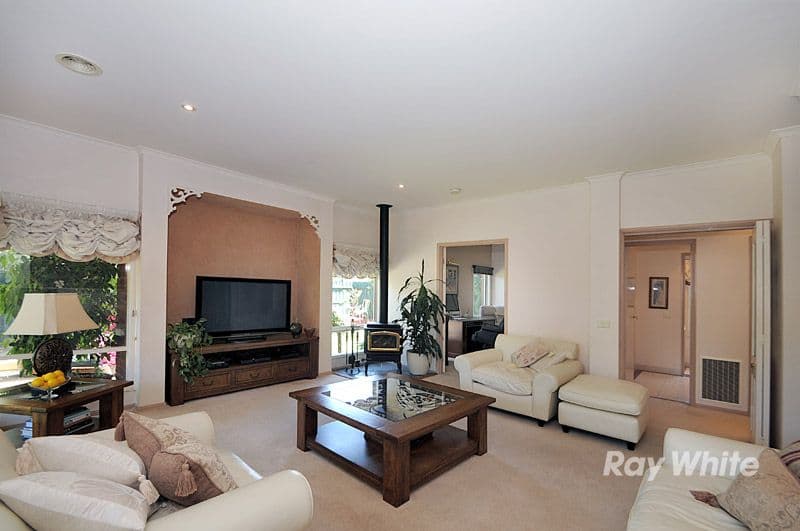 9  The Crescent, NARRE WARREN SOUTH VIC 3805, Narre Warren South - Thumbnail 3