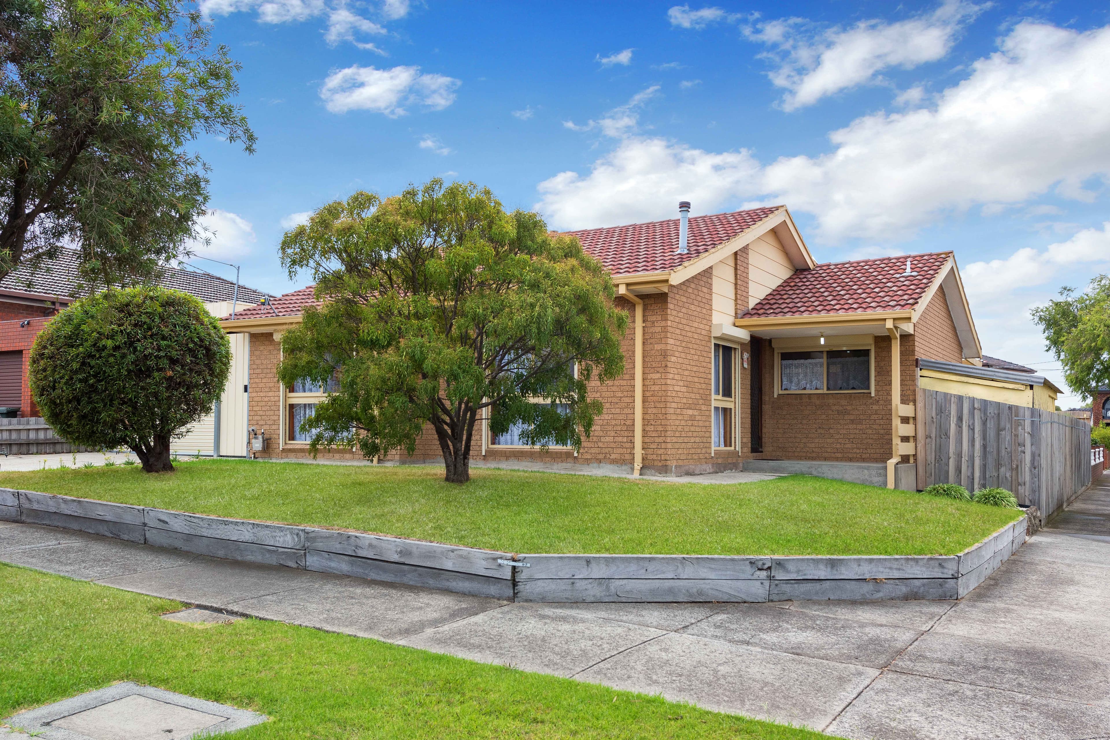 42 Stonehaven Drive, Thomastown VIC 3074, Thomastown - Image 1