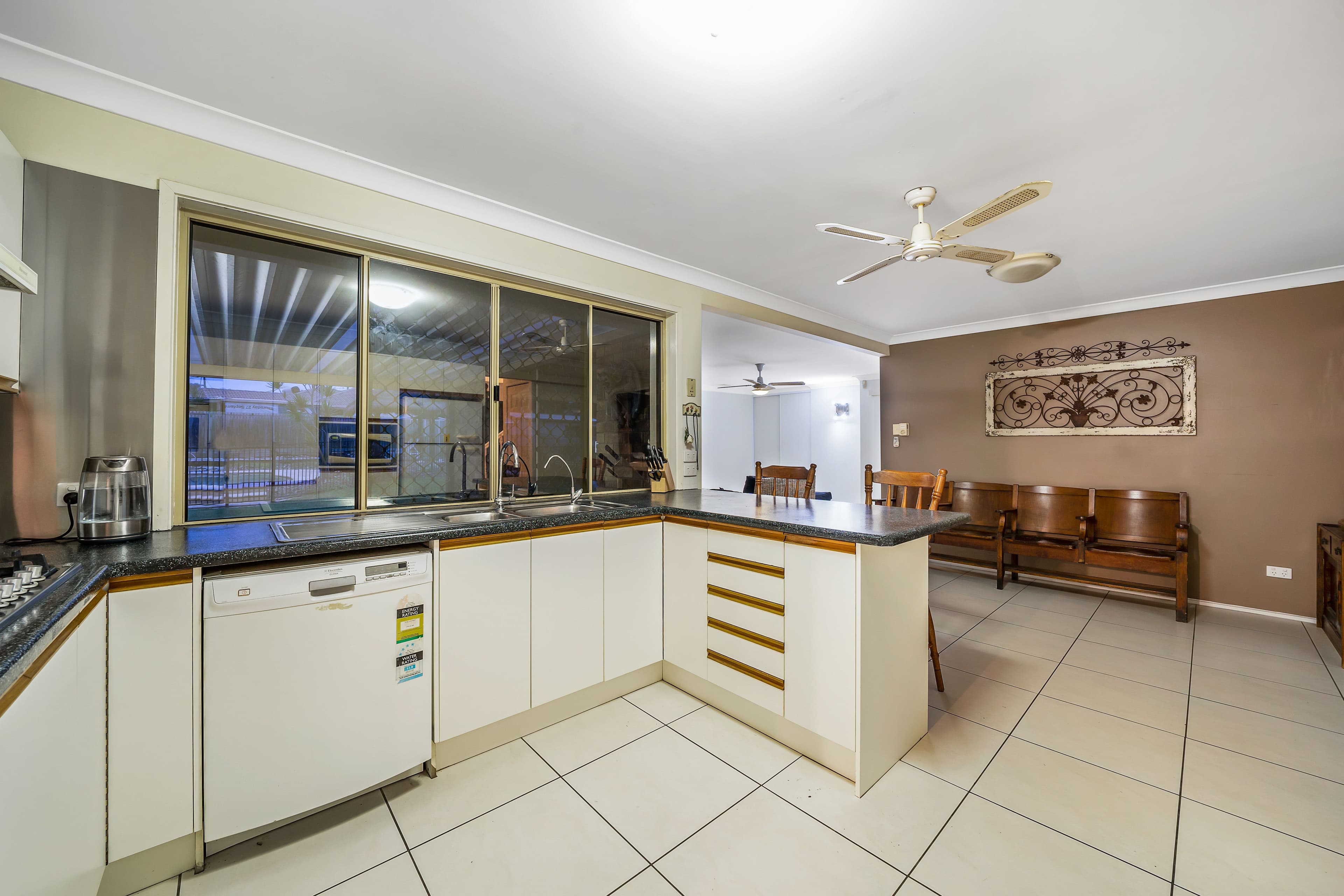26 Cianthus Street, Regents Park QLD 4118, Regents Park - Thumbnail 8