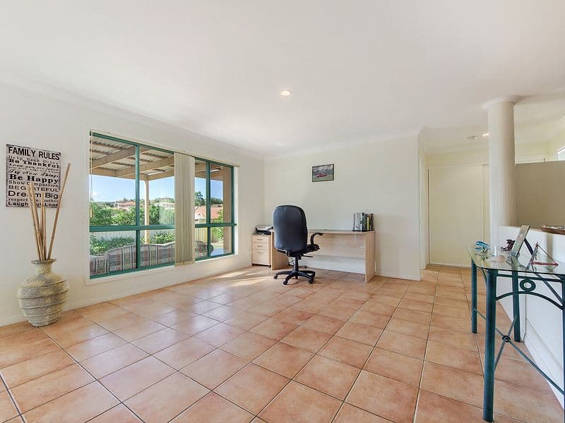 8 Zeller Crescent, ARUNDEL QLD 4214, Arundel - Thumbnail 3