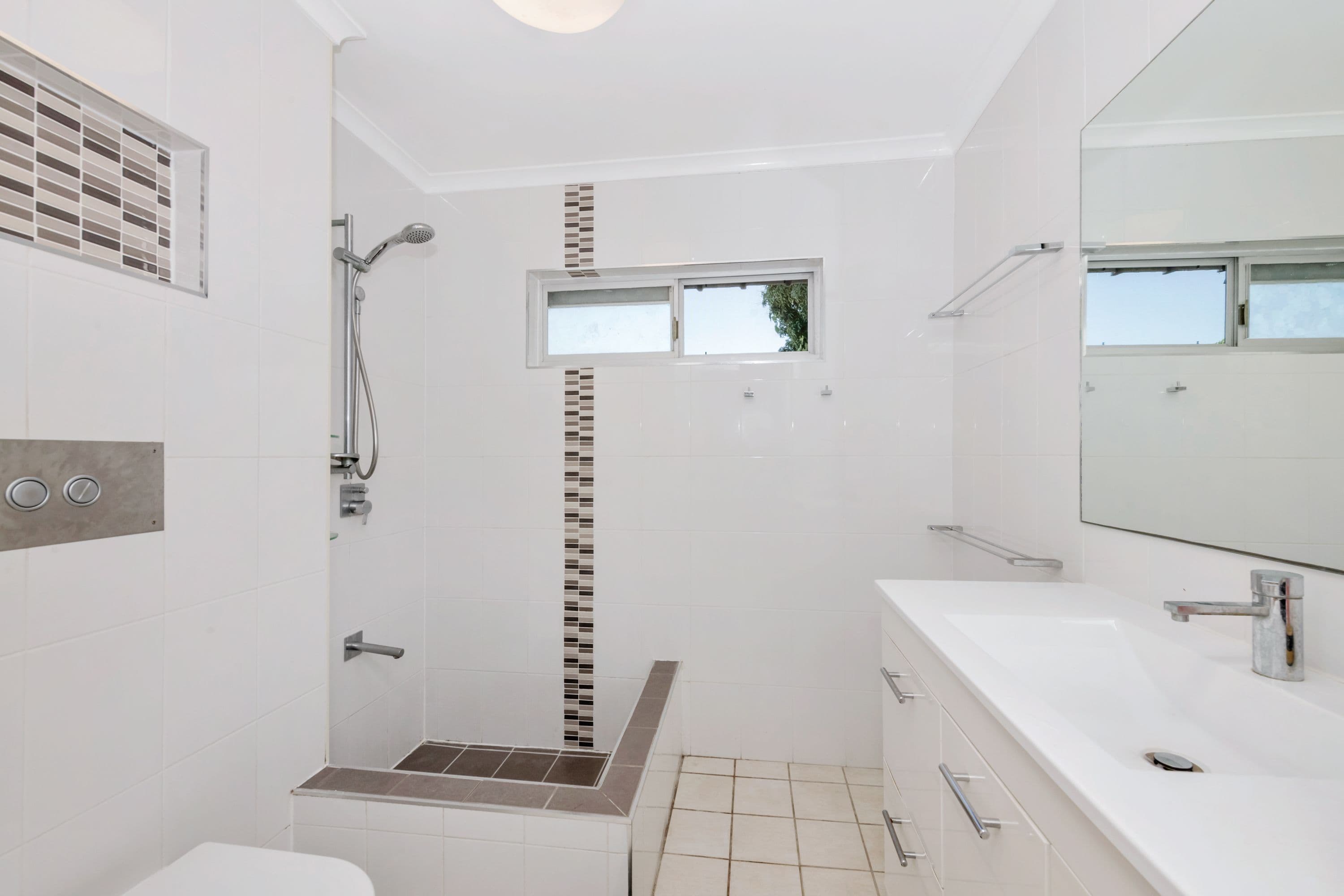 24 Welsh Street, Rosslea QLD 4812, Rosslea - Thumbnail 4