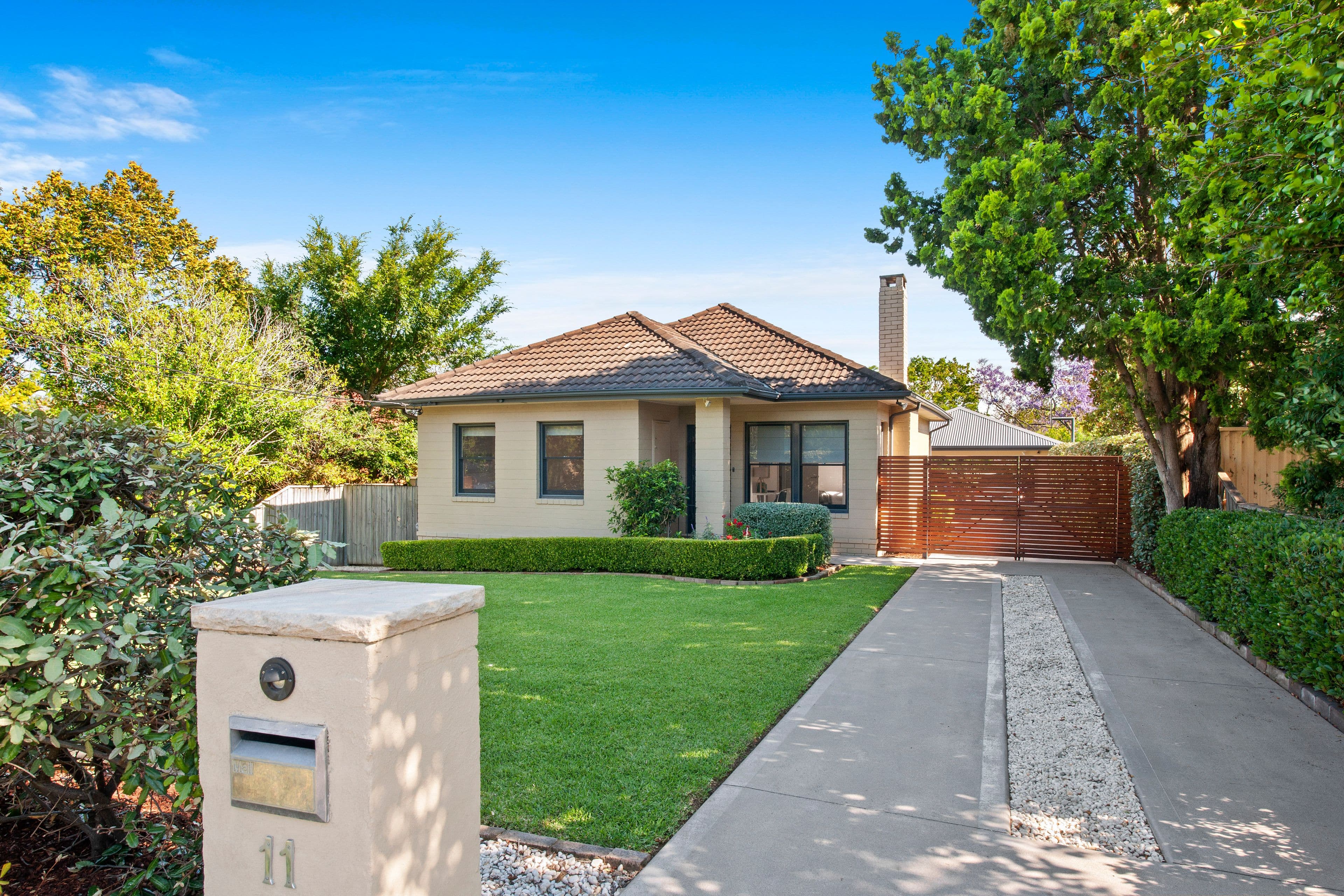11 Barrett Avenue, Thornleigh - Image 1