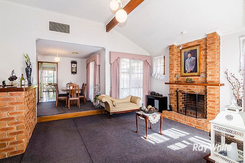 4 Andrea Crescent, Cranbourne North VIC 3977, Cranbourne North - Thumbnail 4