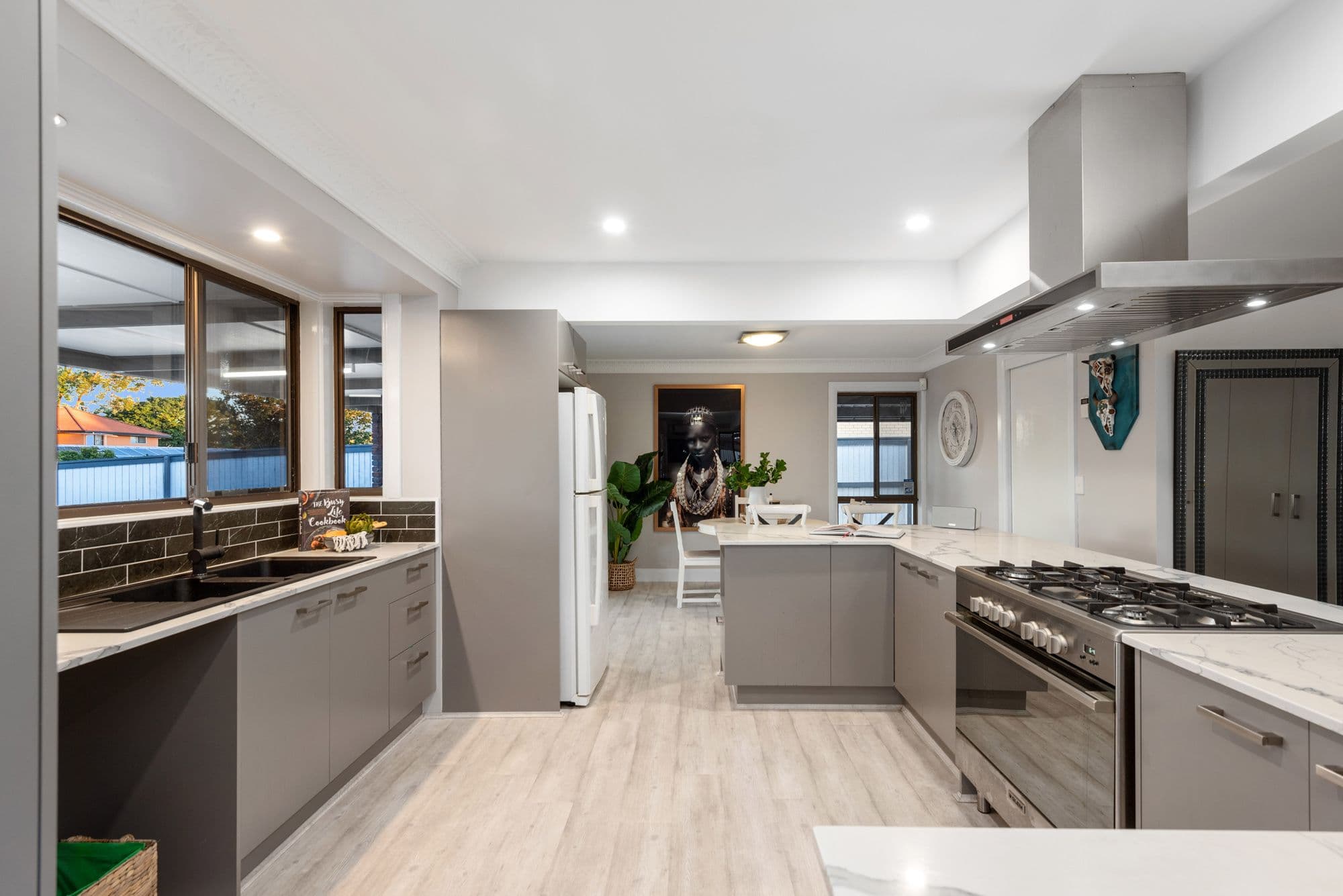 15 Donnington Street, Carindale QLD 4152, Carindale - Thumbnail 3