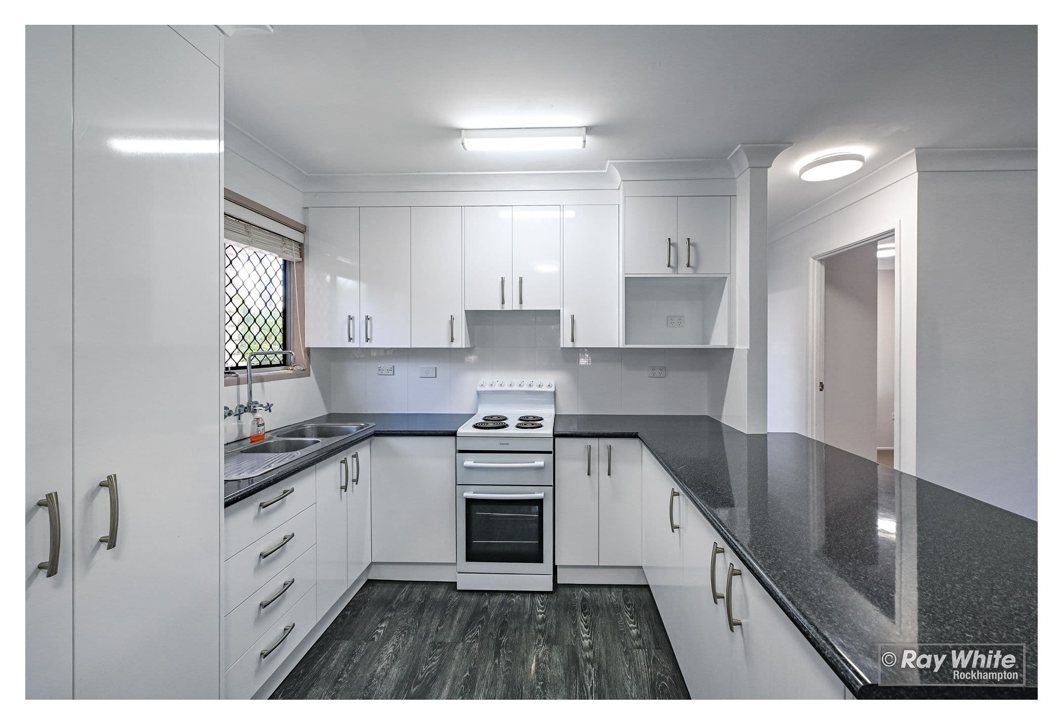 301 Shields Avenue, Frenchville QLD 4701, Frenchville - Thumbnail 3