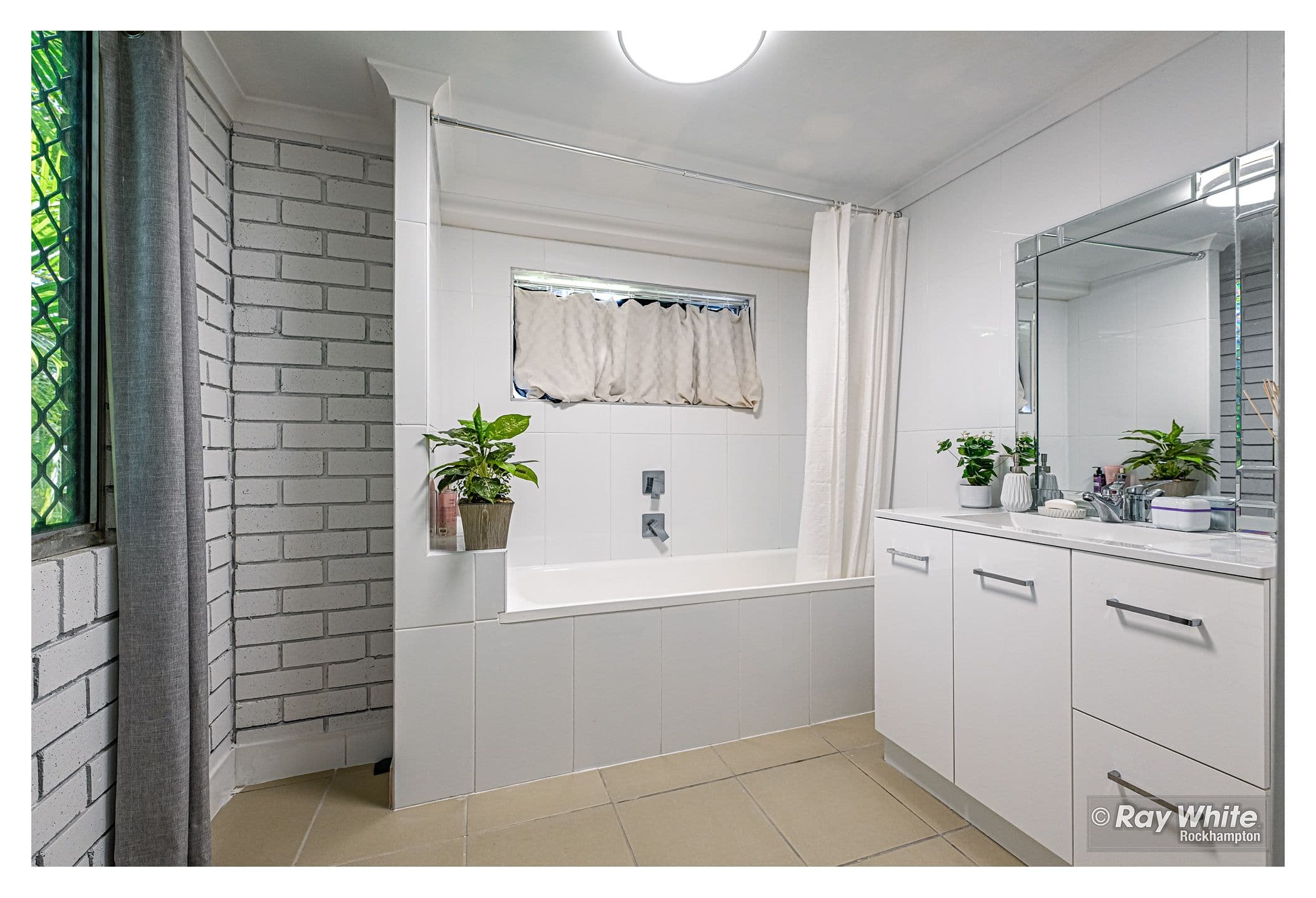301 Shields Avenue, Frenchville QLD 4701, Frenchville - Thumbnail 5