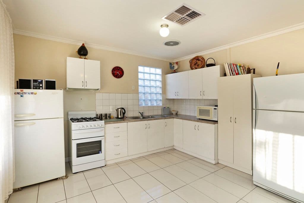 570 Thompson Road, Norlane VIC 3214, Norlane - Thumbnail 3