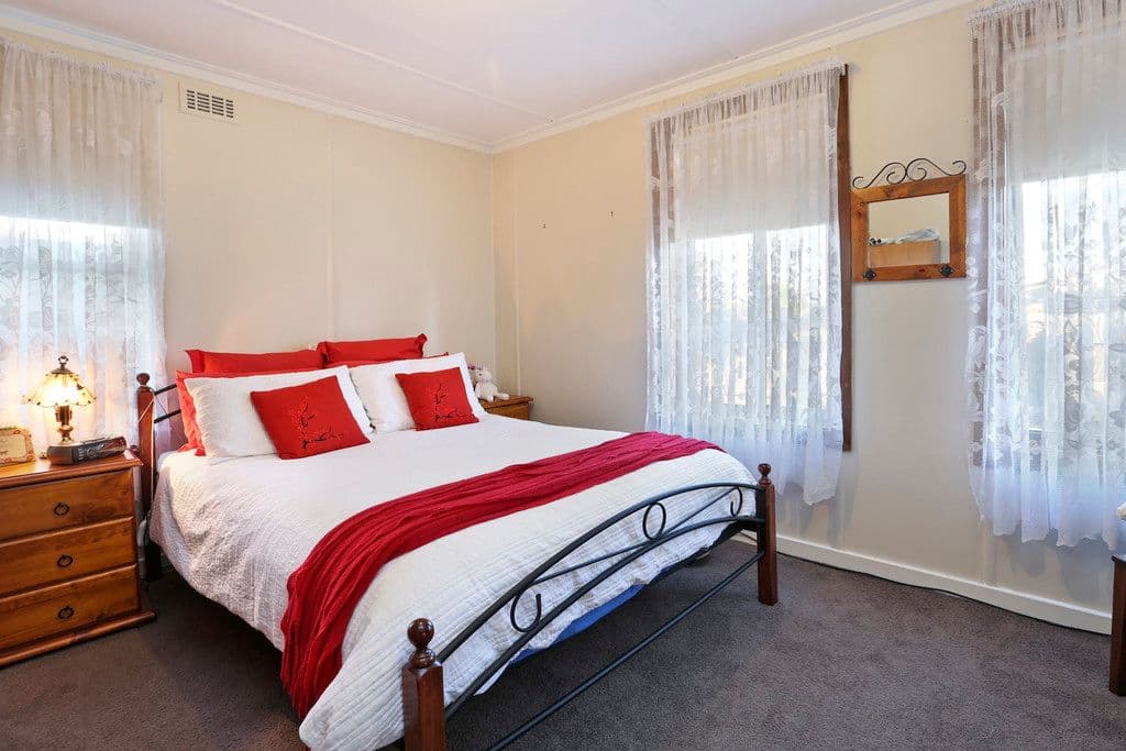 570 Thompson Road, Norlane VIC 3214, Norlane - Thumbnail 4