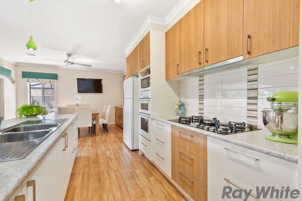1 Wonga Place, Yarrawonga VIC 3730, Yarrawonga - Thumbnail 4
