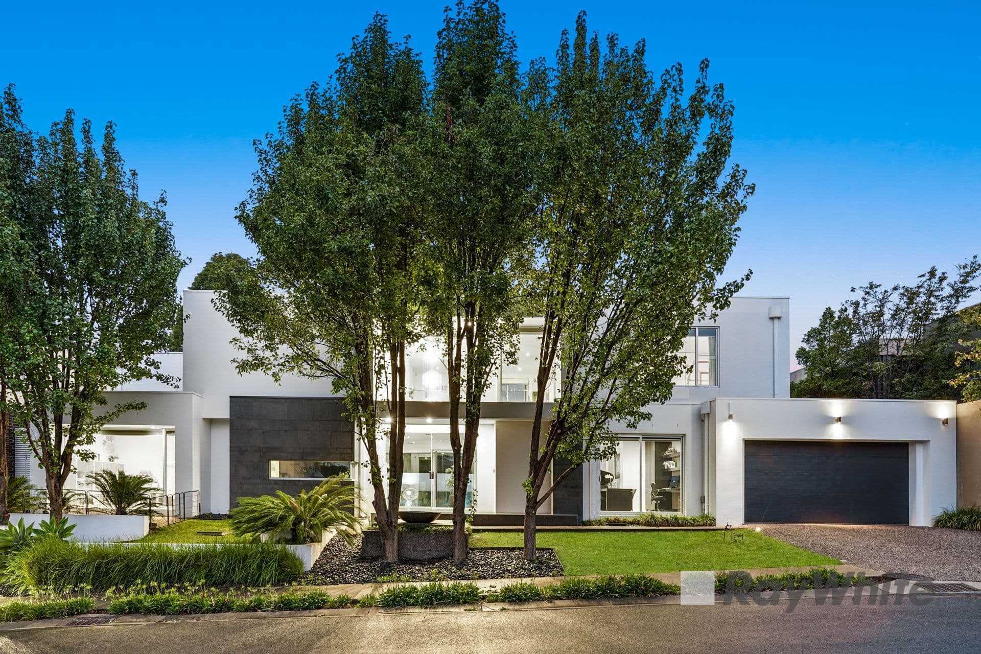 48 Langmore Lane, Berwick VIC 3806, Berwick - Thumbnail 2