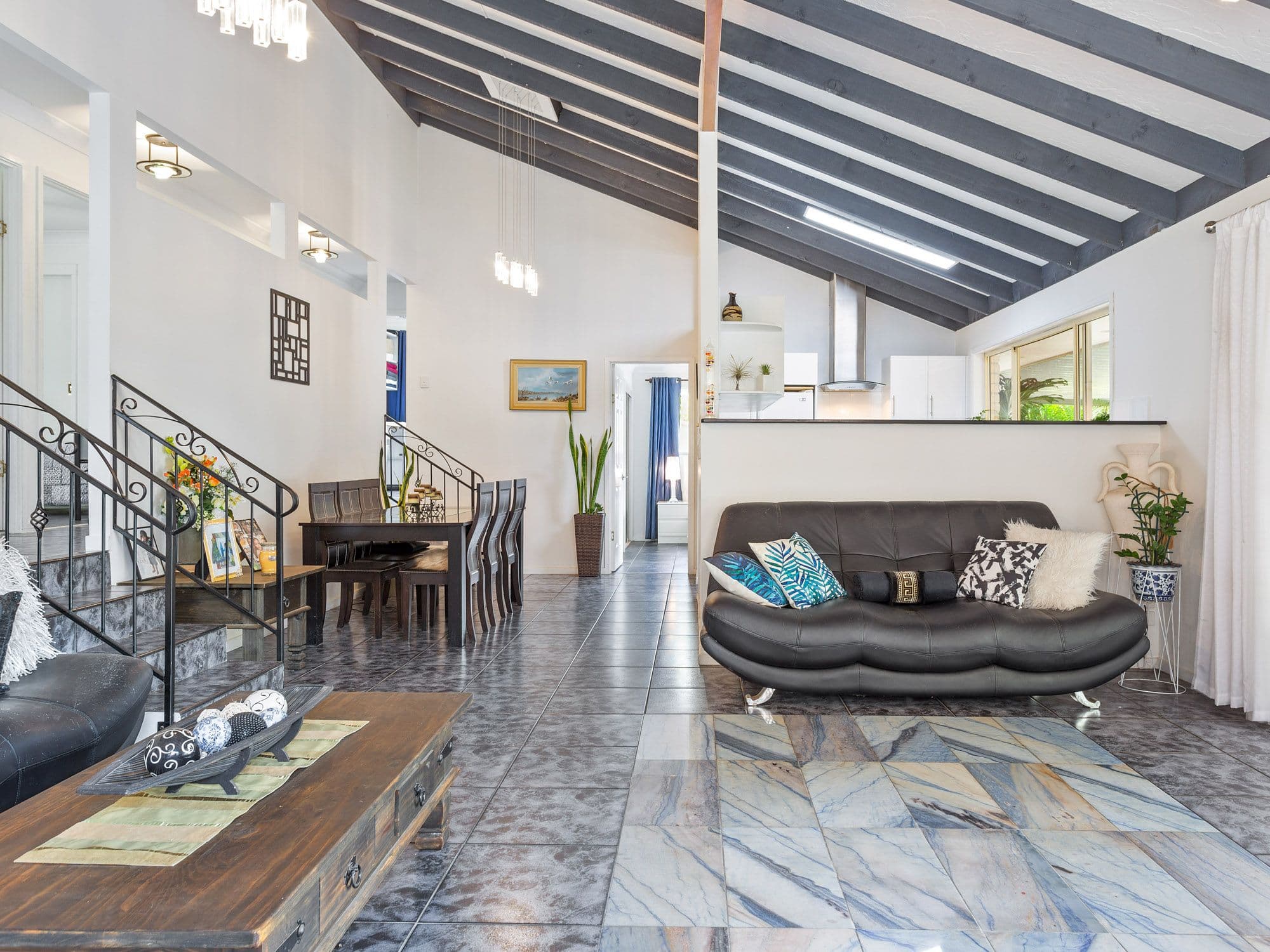 8 Presbytery Lane, Molendinar QLD 4214, Molendinar - Thumbnail 3