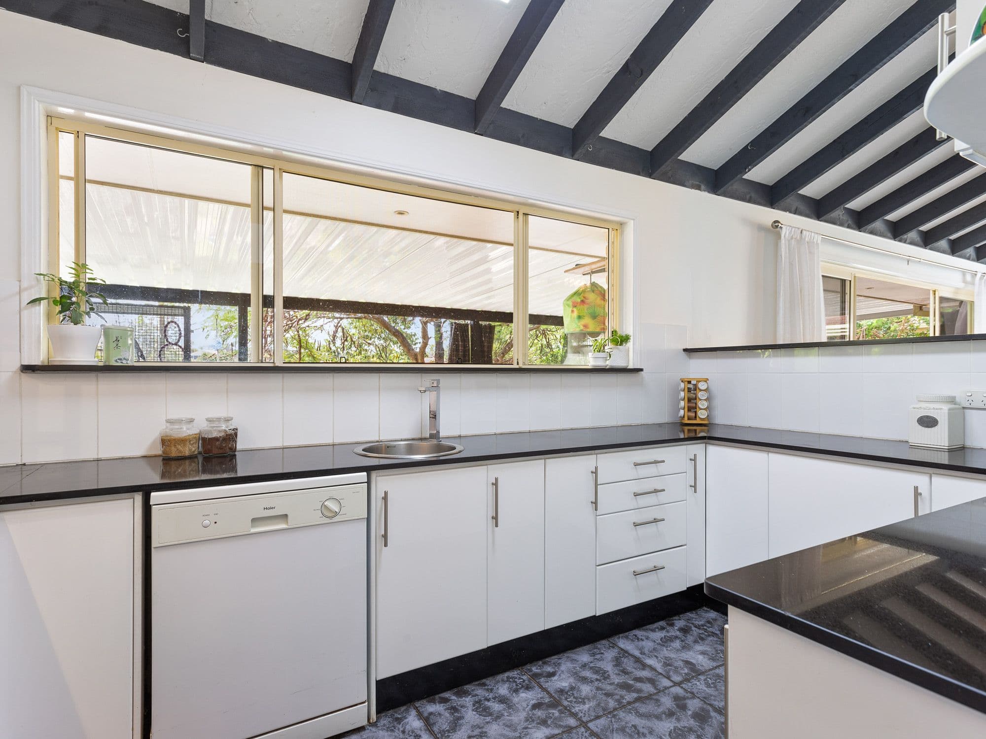 8 Presbytery Lane, Molendinar QLD 4214, Molendinar - Thumbnail 6